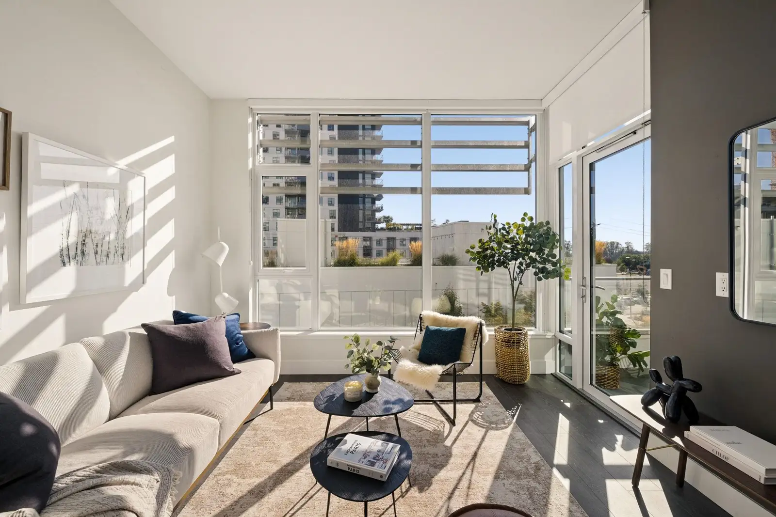 407 3438 SAWMILL CRESCENT, Vancouver BC V5S 0E3