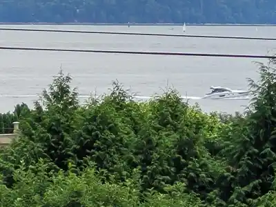 4405 MARINE DRIVE, West Vancouver BC V7W 1N8