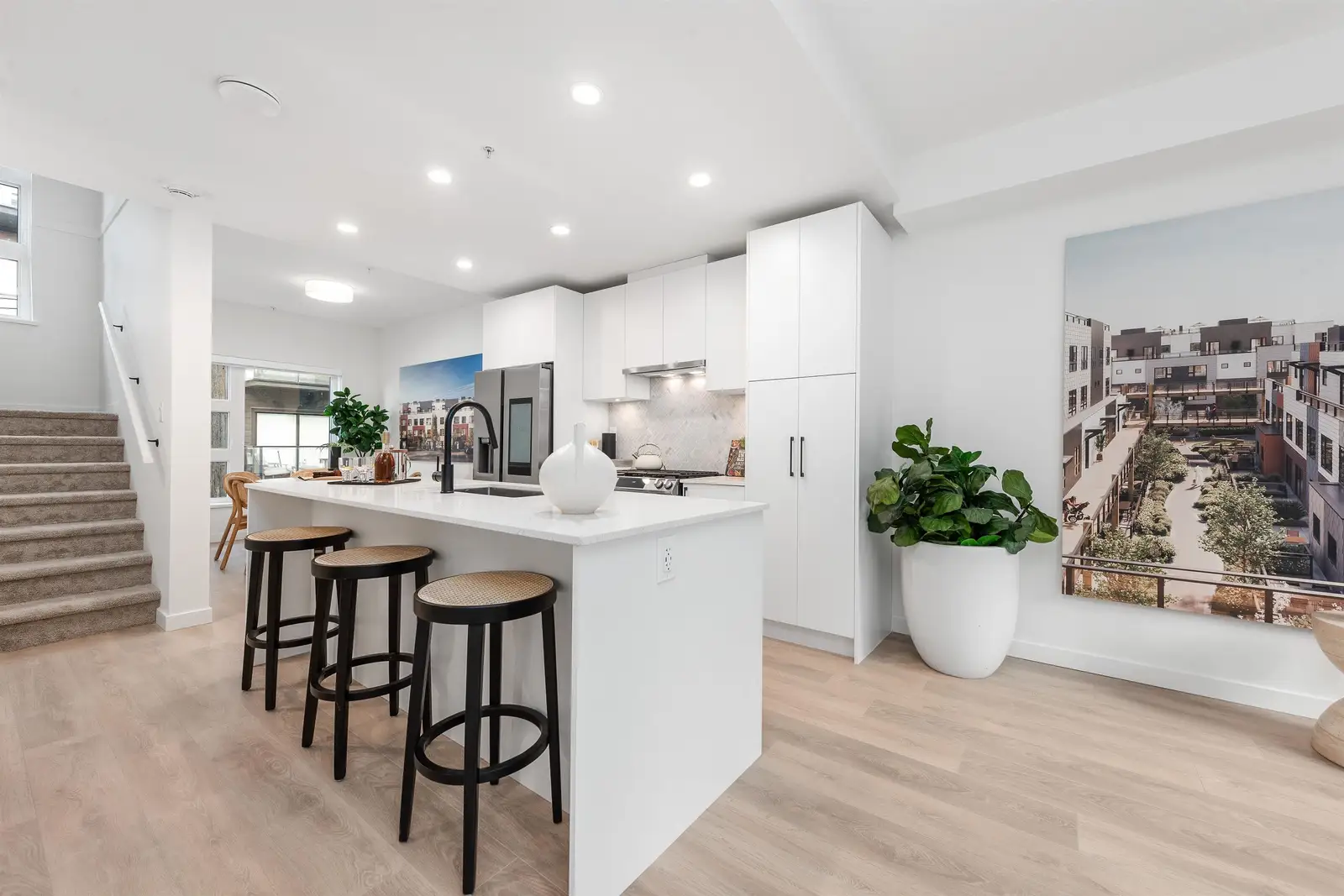 135 535 E 2ND STREET, North Vancouver BC V7L 1E1