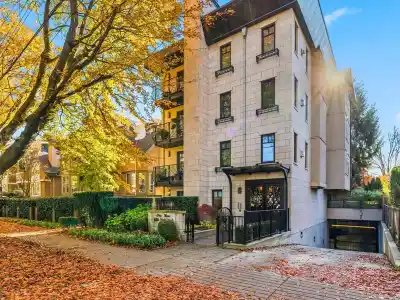 100 656 W 13TH AVENUE, Vancouver BC V5Z 1N9