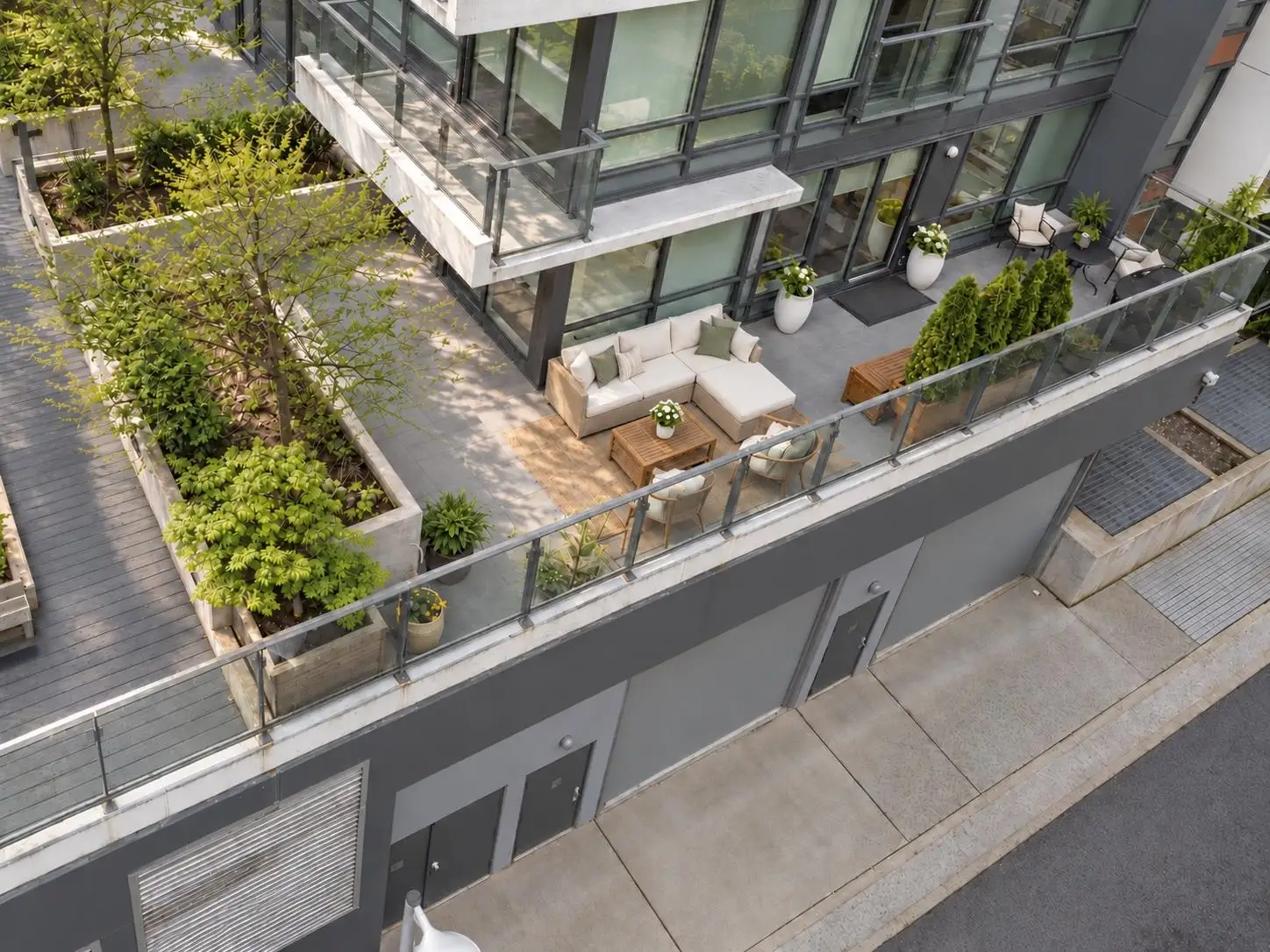 203 1788 COLUMBIA STREET, Vancouver BC V5Y 0L7