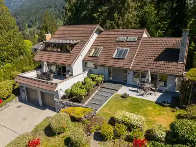 8570 ANSELL PLACE, West Vancouver BC V7W 2W3
