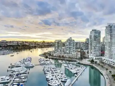 2706 1033 MARINASIDE CRESCENT, Vancouver BC V6Z 3A3