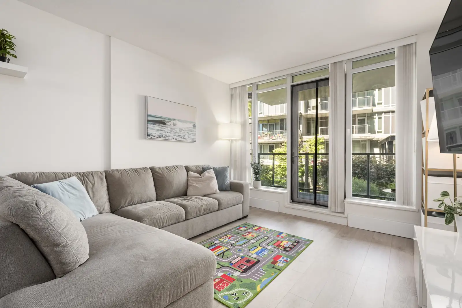 210 3168 RIVERWALK AVENUE, Vancouver BC V5S 0B8