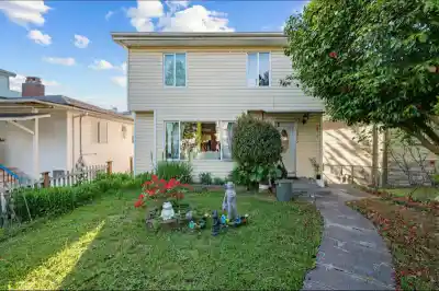 5033 KILLARNEY STREET, Vancouver BC V5R 3V8