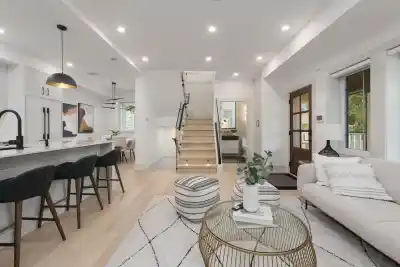 1 375 E 33RD AVENUE, Vancouver BC V5V 2Z8