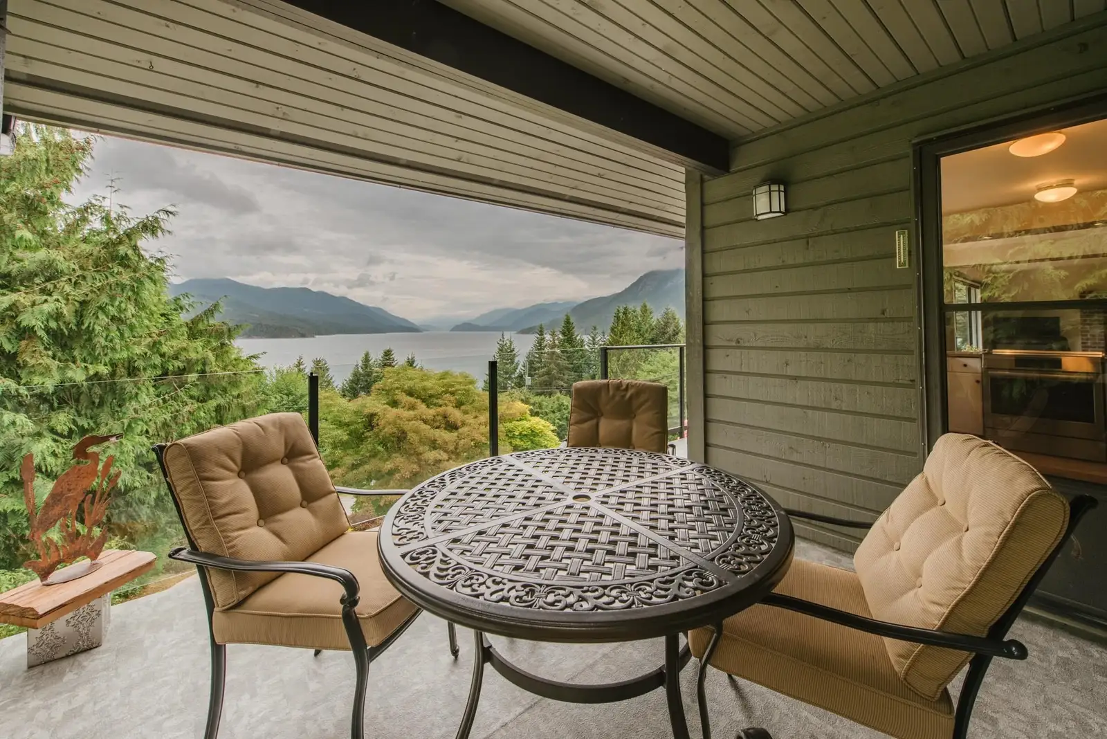 6950 PORPOISE DRIVE, Sechelt BC V7Z 0C8