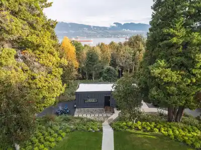 4769 BELMONT AVENUE, Vancouver BC V6T 1A8