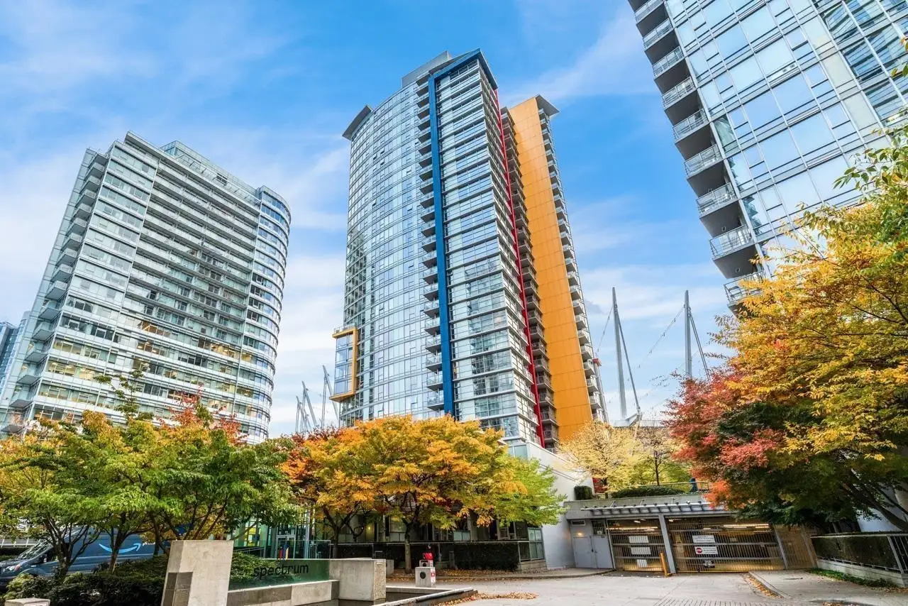1806 111 W GEORGIA STREET, Vancouver BC V6B 1T8