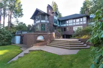 4777 W 2ND AVENUE, Vancouver BC V6T 1C1
