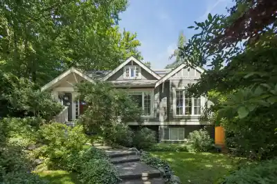 2997 W 38TH AVENUE, Vancouver BC V6N 2X2