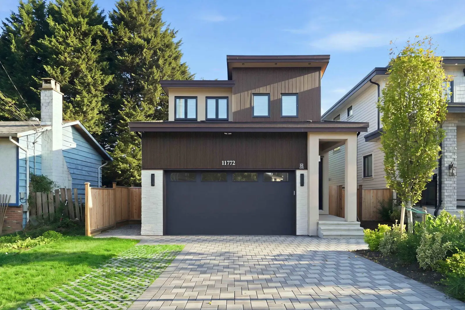 11772 92 AVENUE, Delta BC V4C 3L4