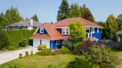 4868 BLUEGROUSE DRIVE, Sechelt BC V7Z 0G4