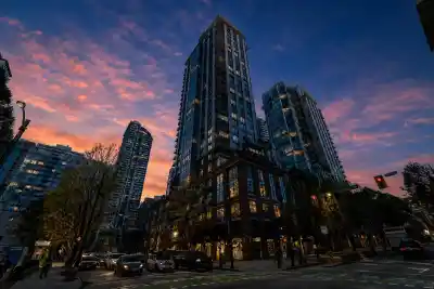 2101 565 SMITHE STREET, Vancouver BC V6B 0E4