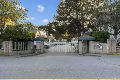 113 7837 120A STREET, Surrey BC V3W 0W9