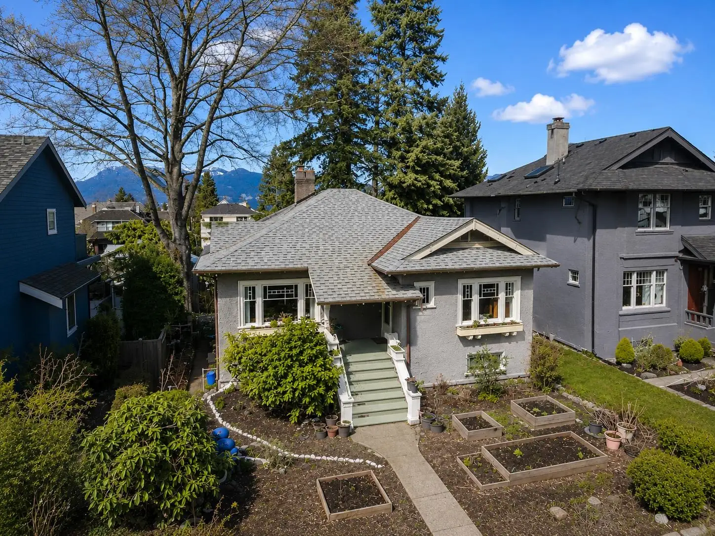 4247 W 13TH AVENUE, Vancouver BC V6R 2T7