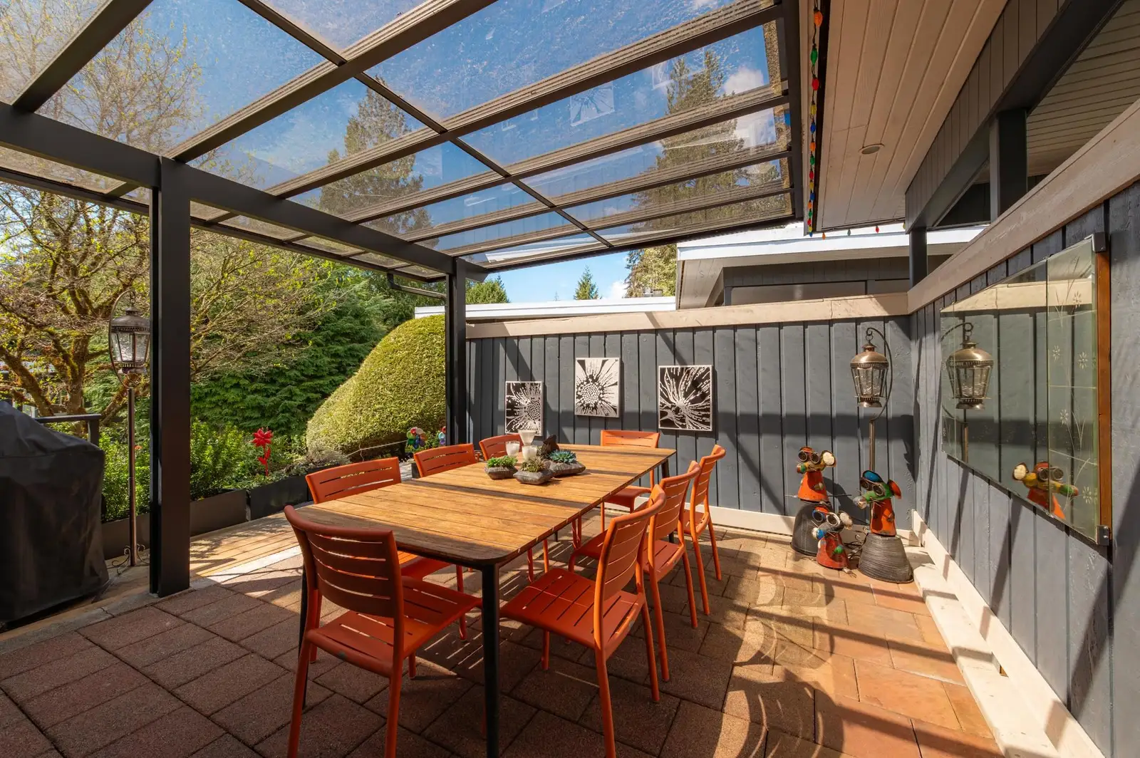 3669 EDGEMONT BOULEVARD, North Vancouver BC V7R 2P6