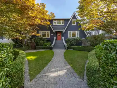 4070 W 13TH AVENUE, Vancouver BC V6R 2T4