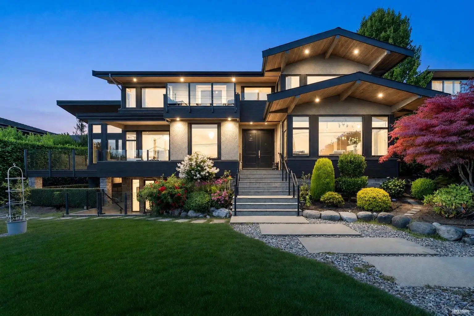 1139 ESQUIMALT AVENUE, West Vancouver BC V7T 1K2