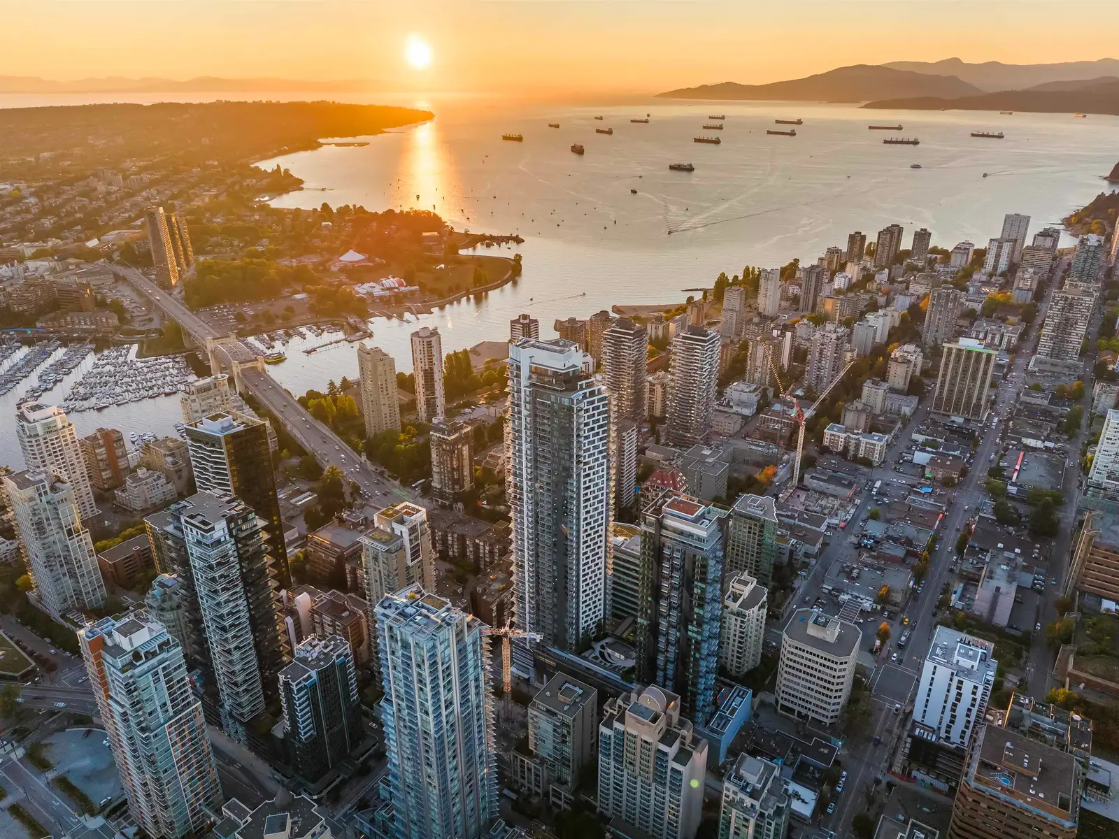 5602 1289 HORNBY STREET, Vancouver BC V6Z 0G7