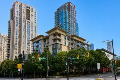 201 538 SMITHE STREET, Vancouver BC V6B 0A6
