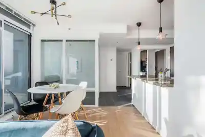 518 618 ABBOTT STREET, Vancouver BC V6B 0C1