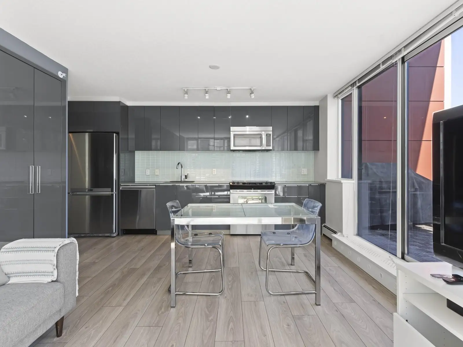 506 1325 ROLSTON STREET, Vancouver BC V6B 0M2