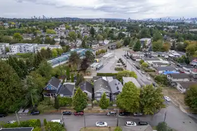 4011 KAMLOOPS STREET, Vancouver BC V5R 1X5