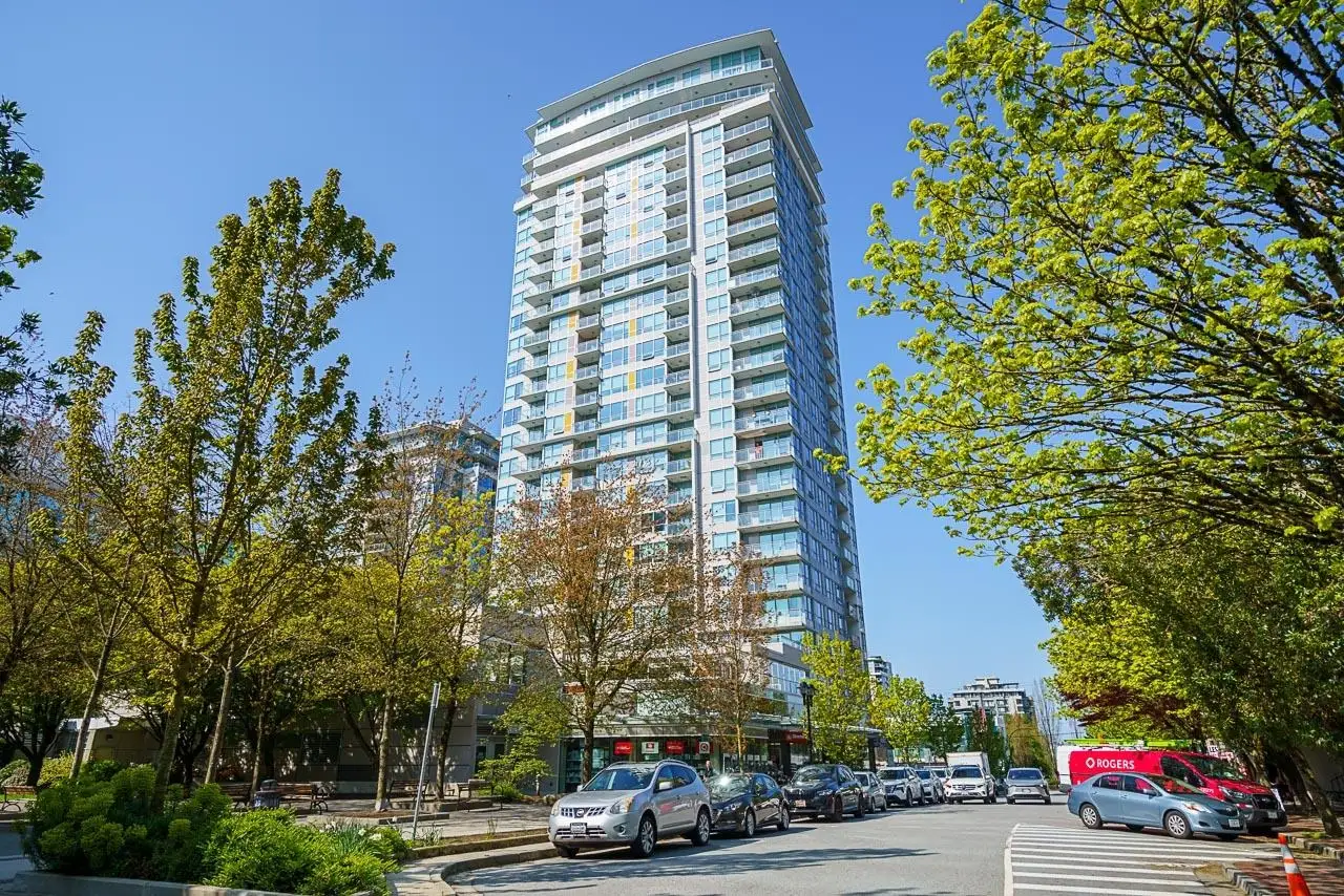 306 125 E 14TH STREET, Vancouver BC V7L 0E6
