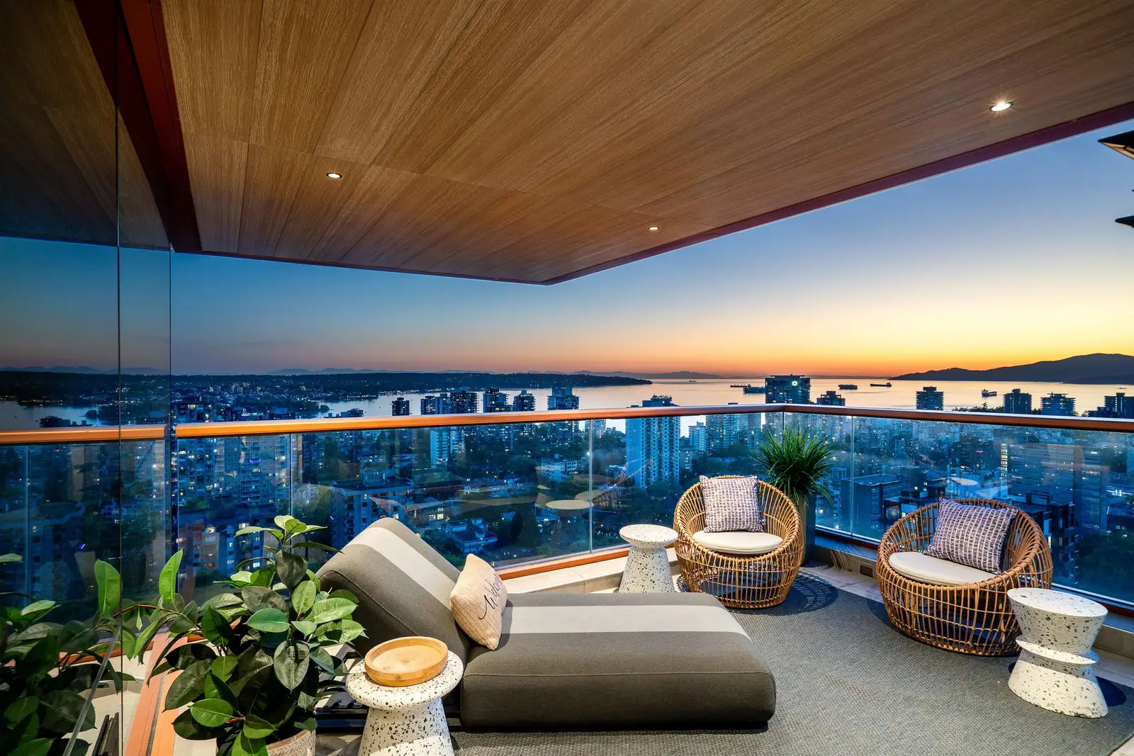 2901 1408 ROBSON STREET, Vancouver BC V6G 1B9