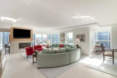 1402 837 W HASTINGS STREET, Vancouver BC V6C 3N7