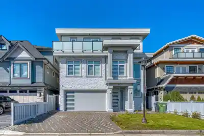 4471 WINDJAMMER DRIVE, Richmond BC V7E 4L7