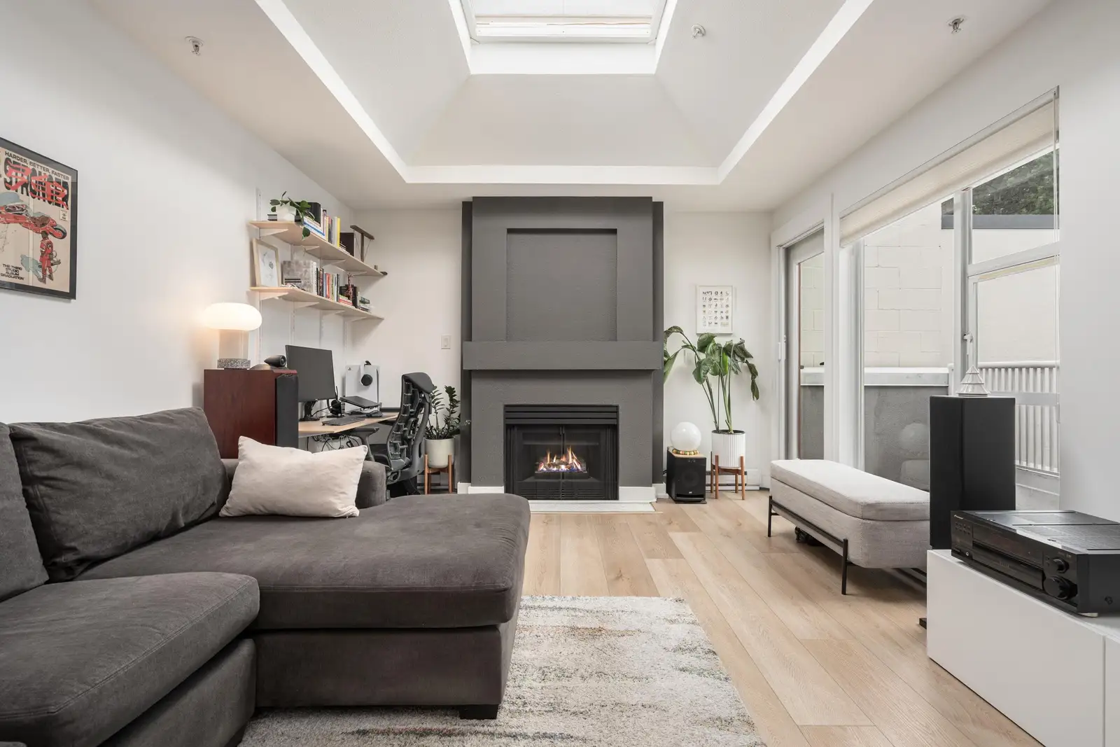 407 1333 W 7TH AVENUE, Vancouver BC V6H 1B8