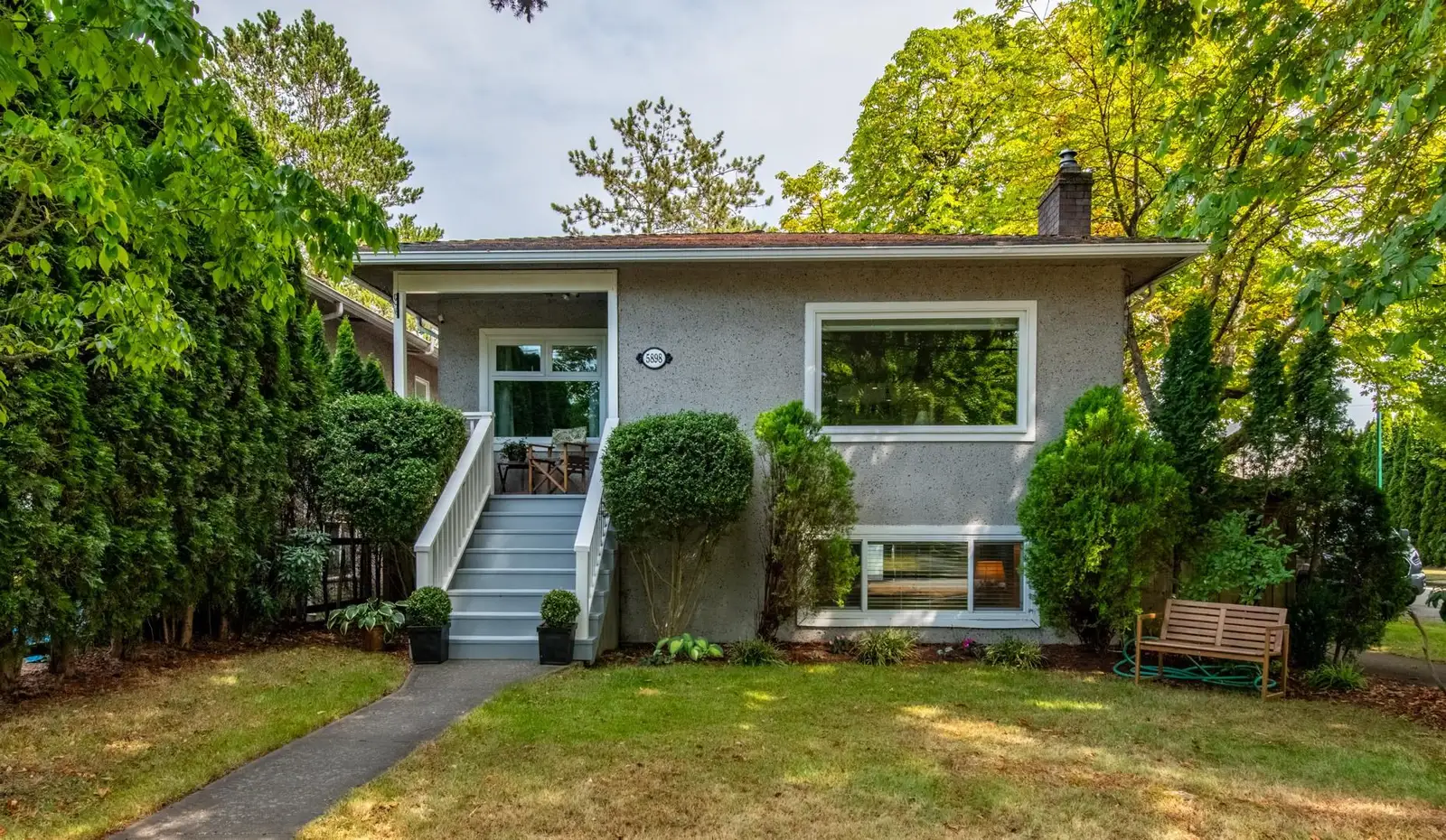 5898 QUEBEC STREET, Vancouver BC V5W 2P1