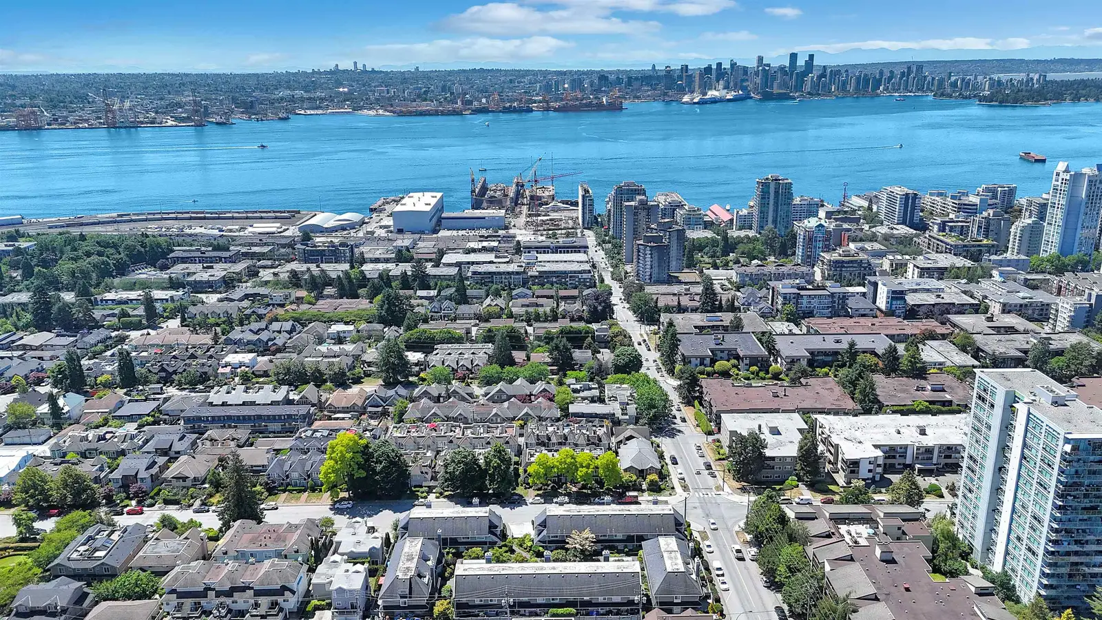 108 216 E 6TH STREET, North Vancouver BC V7L 1P5