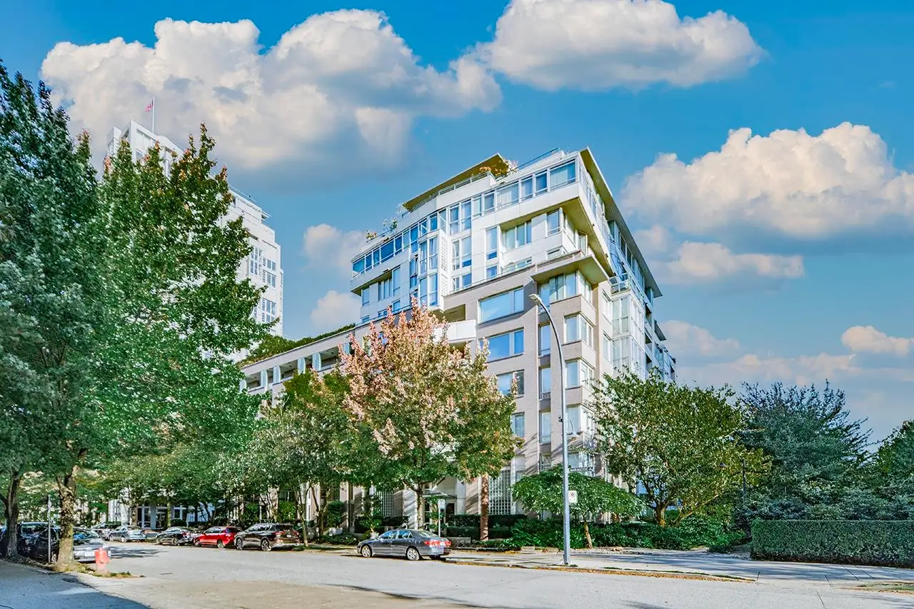 PH1003 1288 MARINASIDE CRESCENT, Vancouver BC V6Z 2W5
