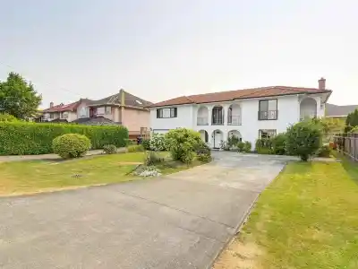 9720 RAILWAY AVENUE, Richmond BC V7E 2B7