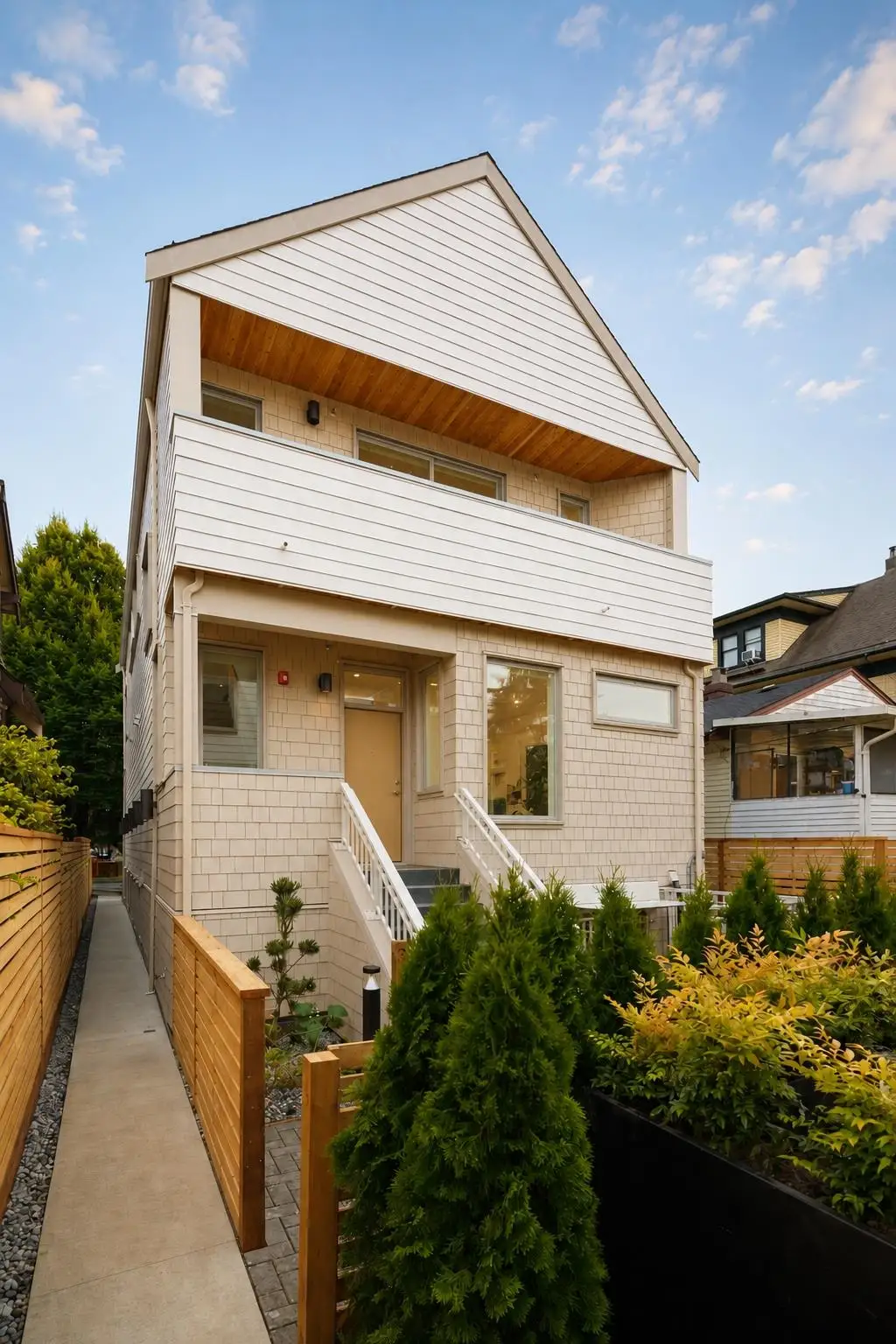 3 595 E 49TH AVENUE, Vancouver BC V5W 2H1