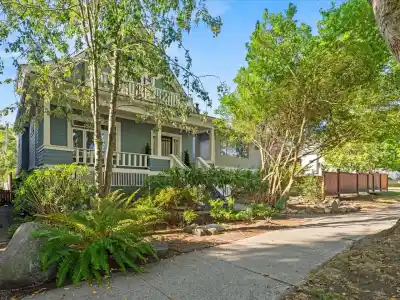 308 E 23RD AVENUE, Vancouver BC V5V 1X5