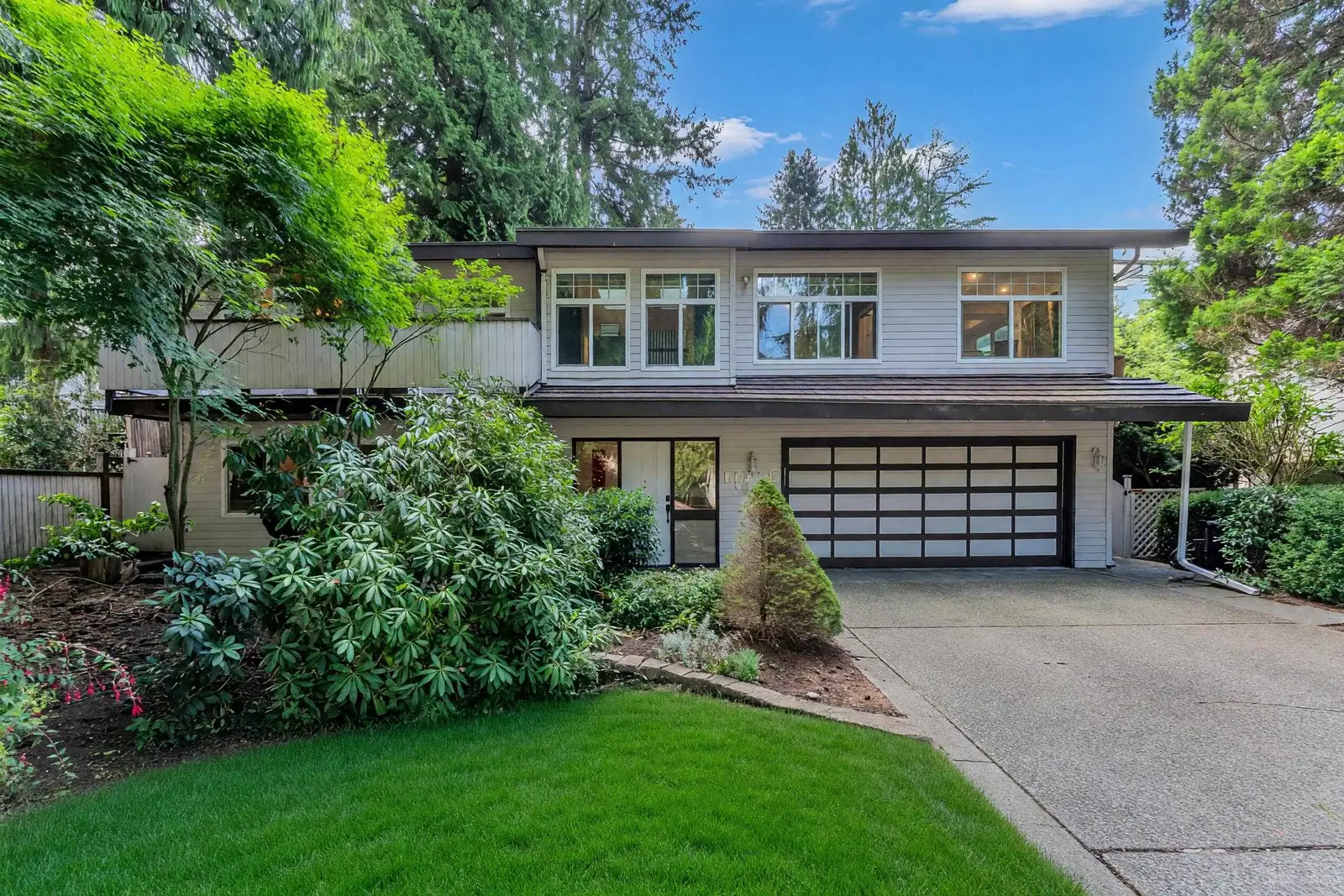 11738 LYON ROAD, Delta BC V4E 2K4