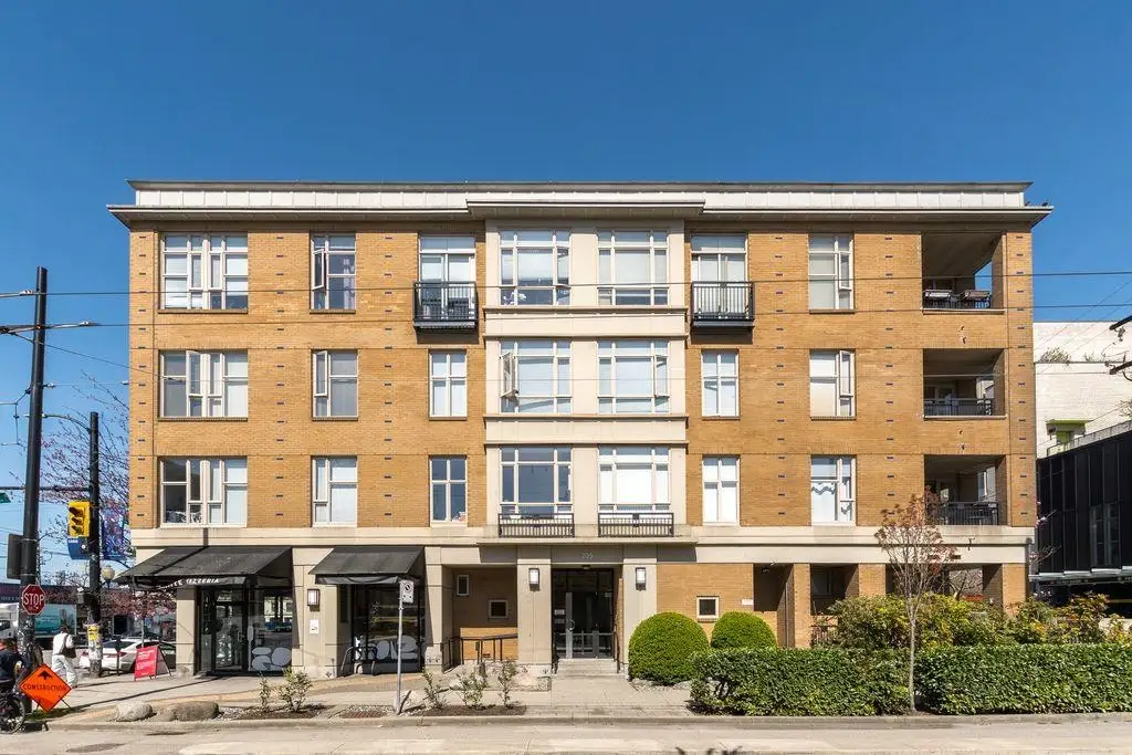 208 205 E 10TH AVENUE, Vancouver BC V5T 4V6