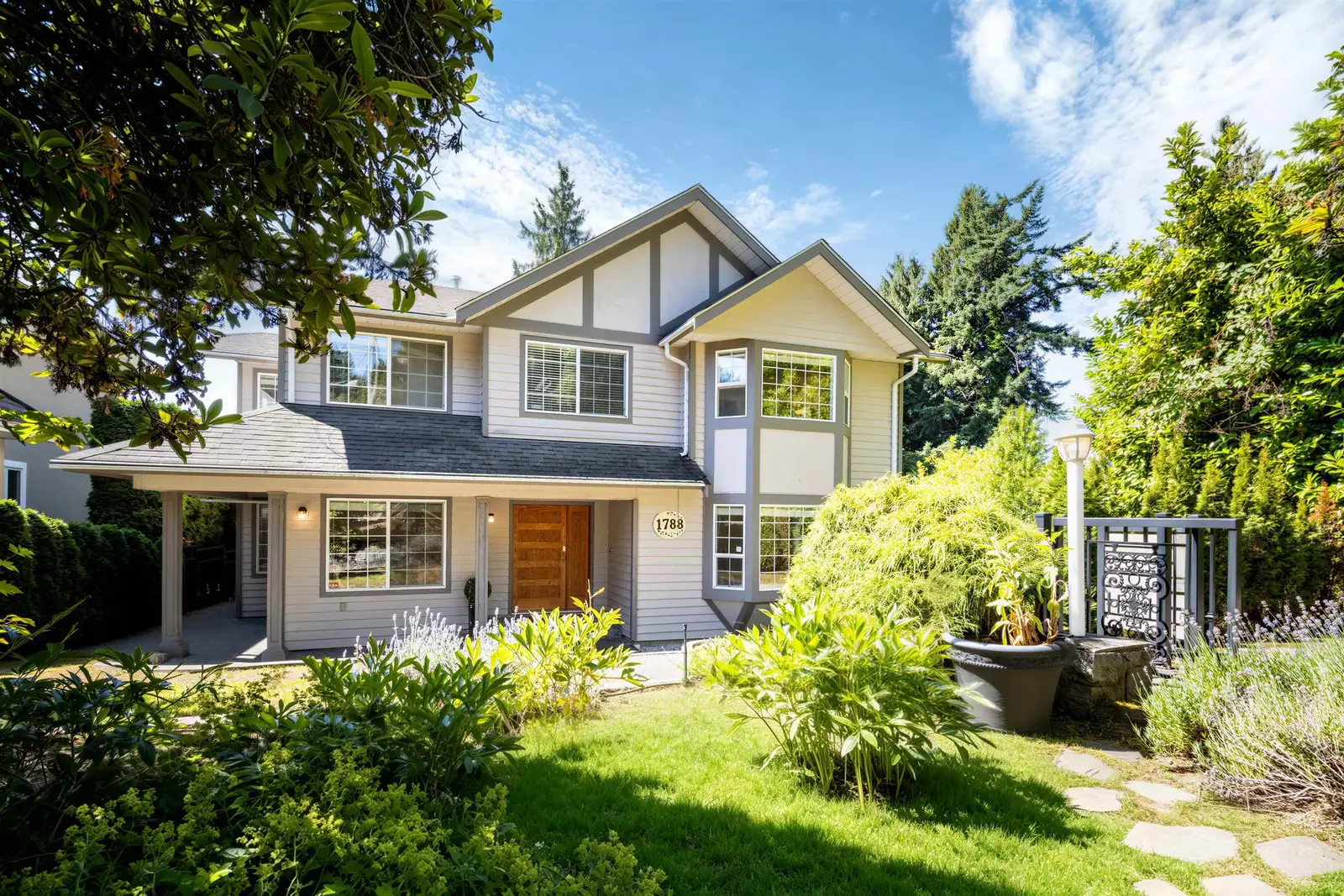 1788 GORDON AVENUE, West Vancouver BC V7V 1V3