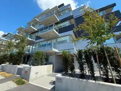 106 8080 OAK STREET, Vancouver BC V6P 0N1