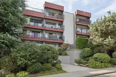 206 2120 W 2ND AVENUE, Vancouver BC V6K 1H6