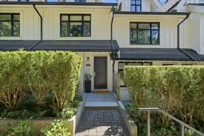 5743 ST GEORGE STREET, Vancouver BC V5W 2Y4
