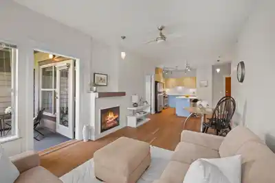 307 1468 ST. ANDREWS AVENUE, North Vancouver BC V7L 0A8