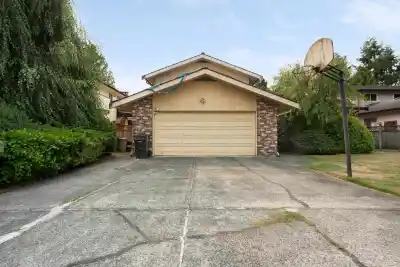 7340 SCHAEFER AVENUE, Richmond BC V6Y 2X7