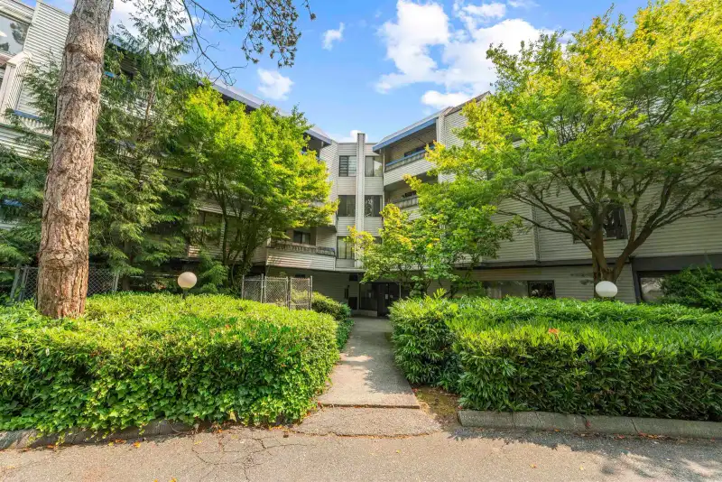 302 5800 COONEY ROAD, Richmond