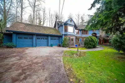 992 3RD STREET, West Vancouver BC V7T 2J3