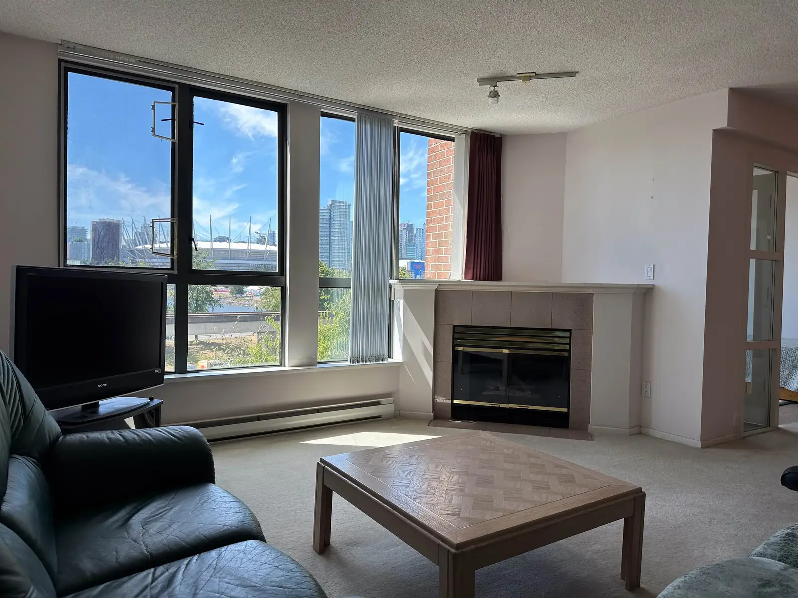 307 1128 QUEBEC STREET, Vancouver BC V6A 4E1